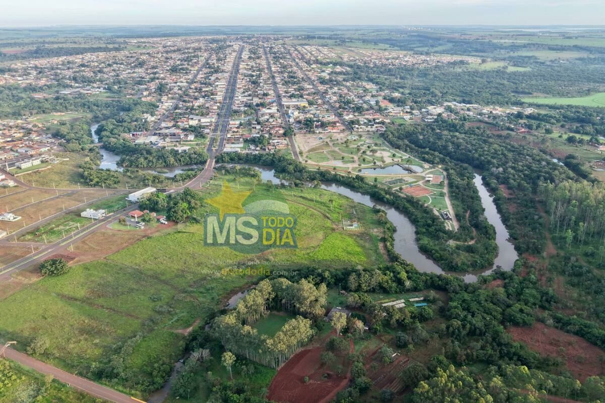 Imagem de compartilhamento para o artigo Céu de brigadeiro: sol brilha forte e temperaturas sobem em Costa Rica e região da MS Todo dia